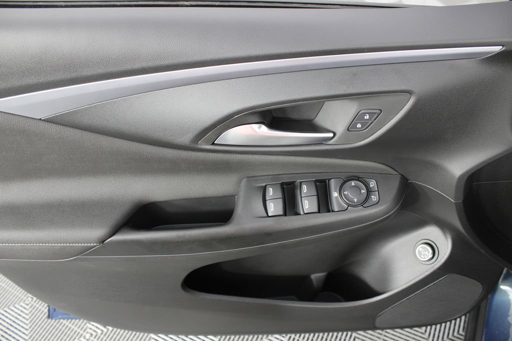 New 2026 Buick Envista Sport Touring w/ Convenience I Package FWD image 13