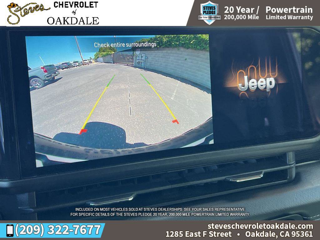 Used 2025 Jeep Wrangler Unlimited Rubicon AWD/4WD image 18