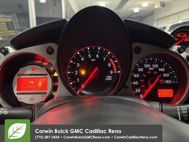 Used 2011 Nissan 370Z Coupe image 15