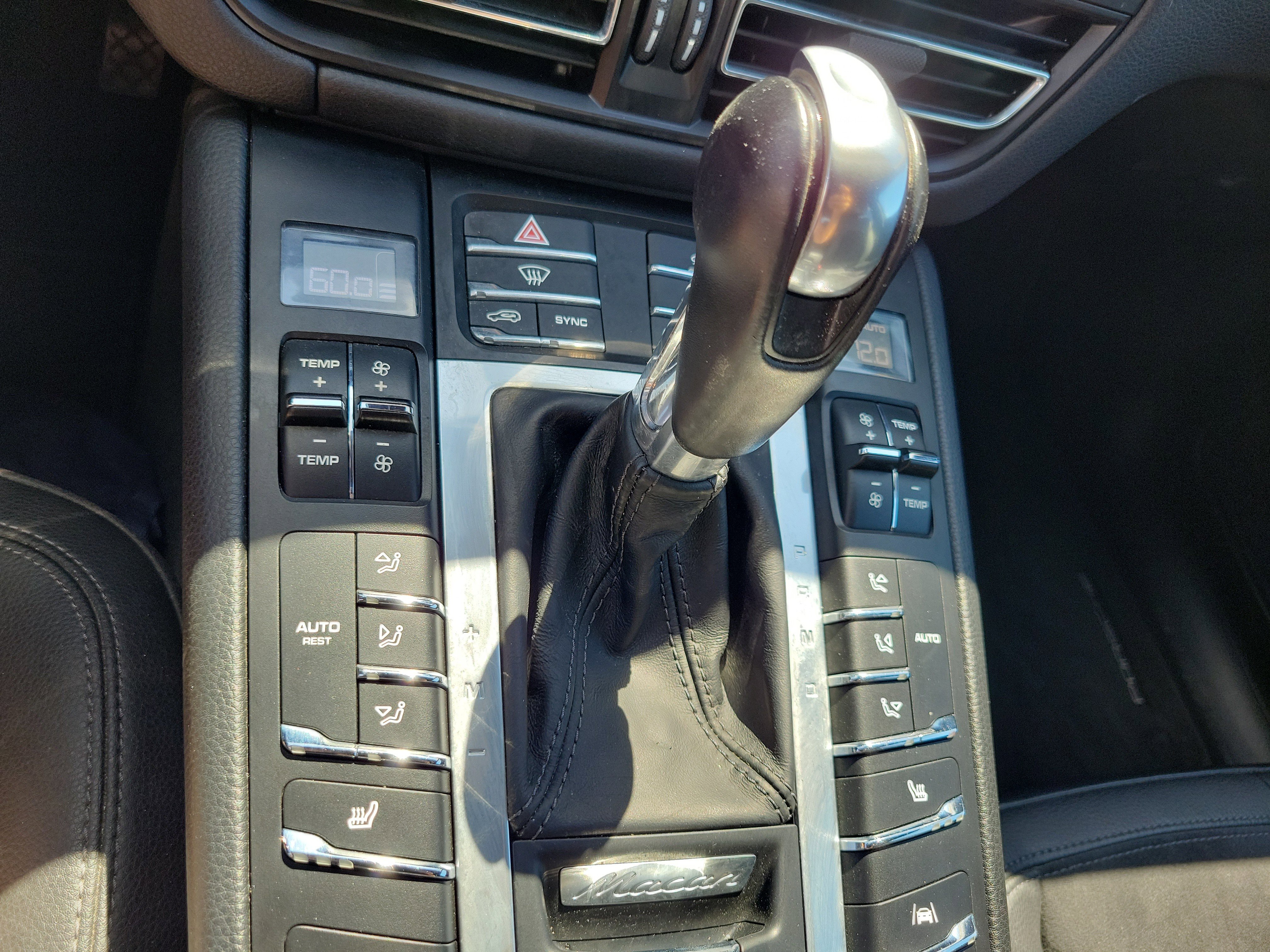 Used 2019 Porsche Macan image 26