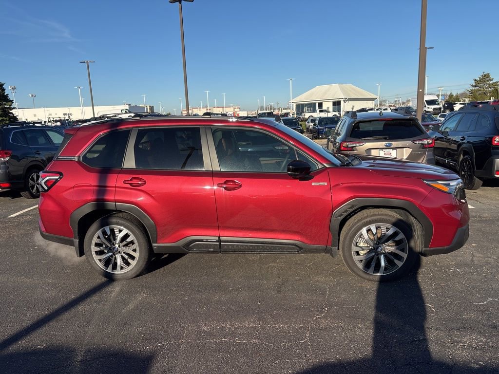 Used 2025 Subaru Forester Touring w/ Touring Package image 2