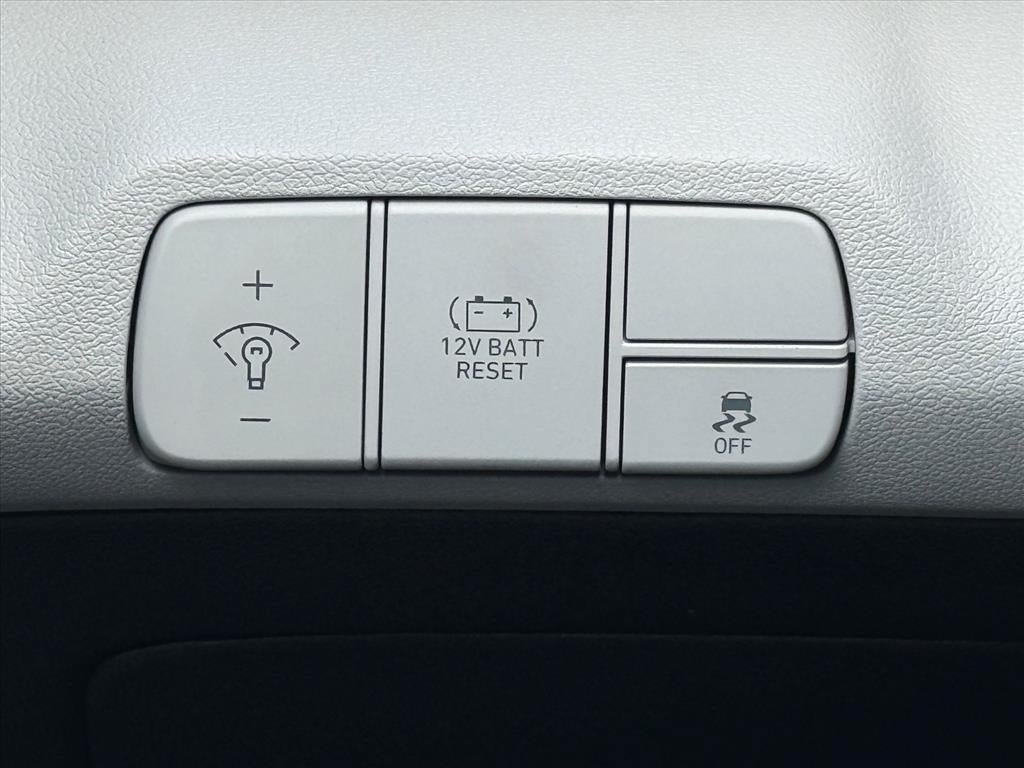New 2026 Hyundai Elantra Limited FWD image 16
