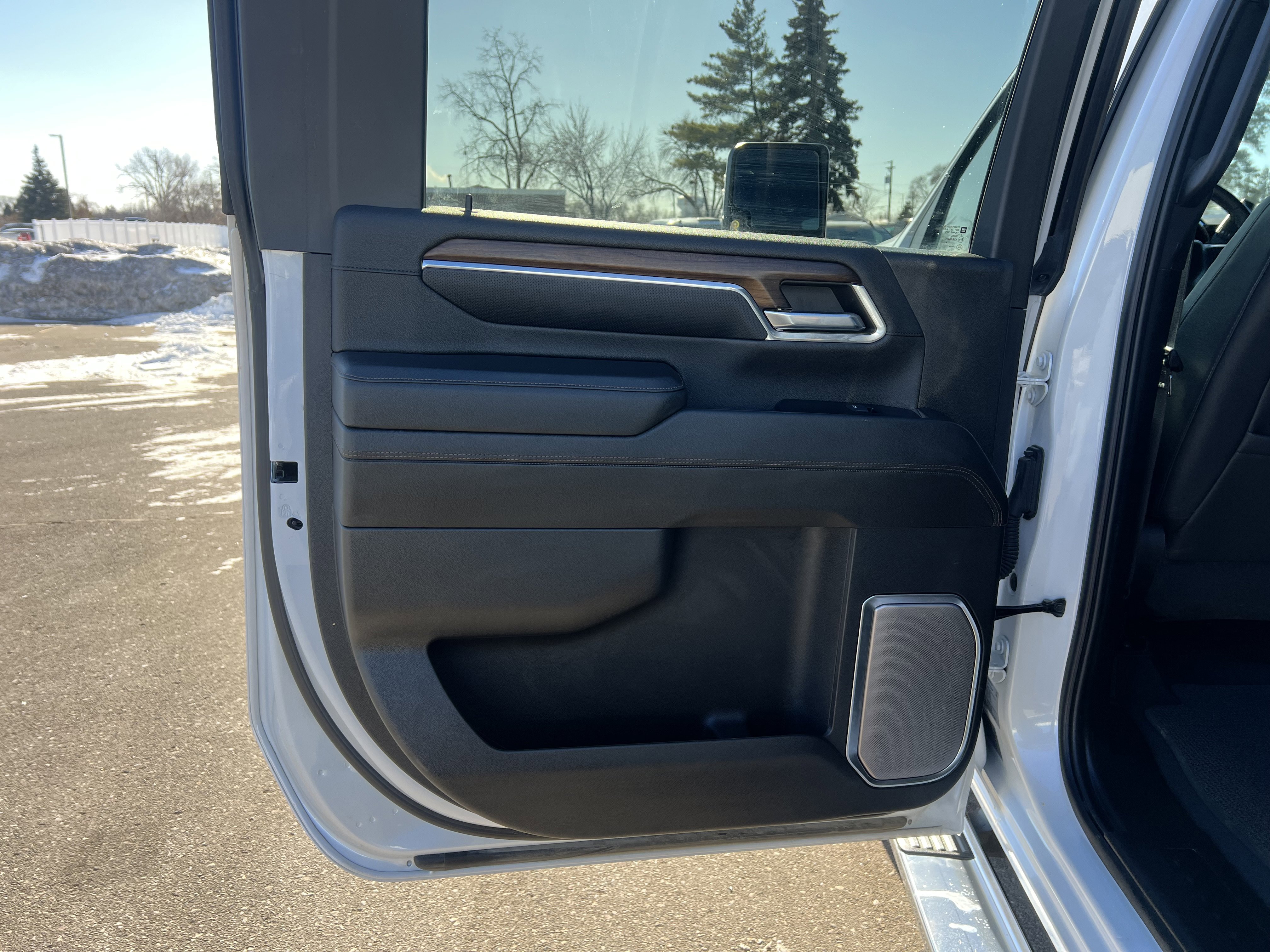 Certified 2024 Chevrolet Silverado 3500 High Country w/ Technology Package image 14