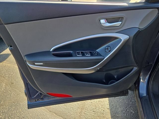 Used 2015 Hyundai Santa Fe Sport 2.0T AWD/4WD image 28