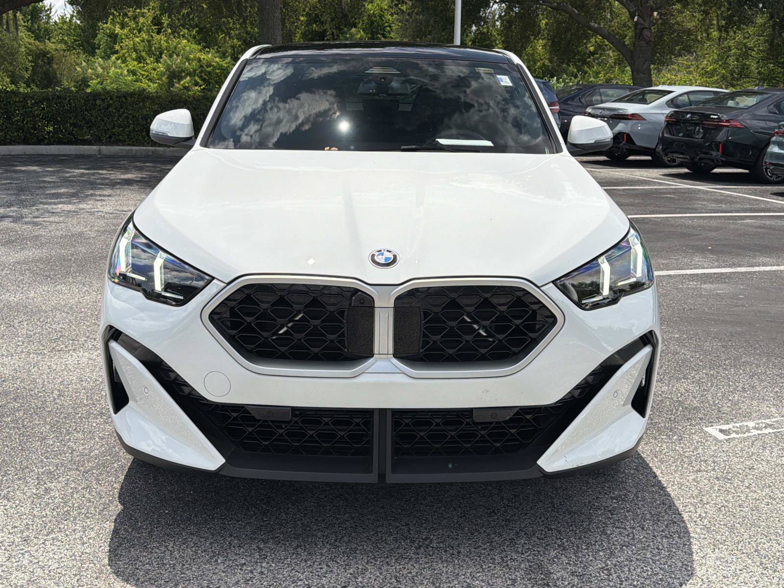 Used 2025 BMW X2 xDrive28i AWD/4WD image 9