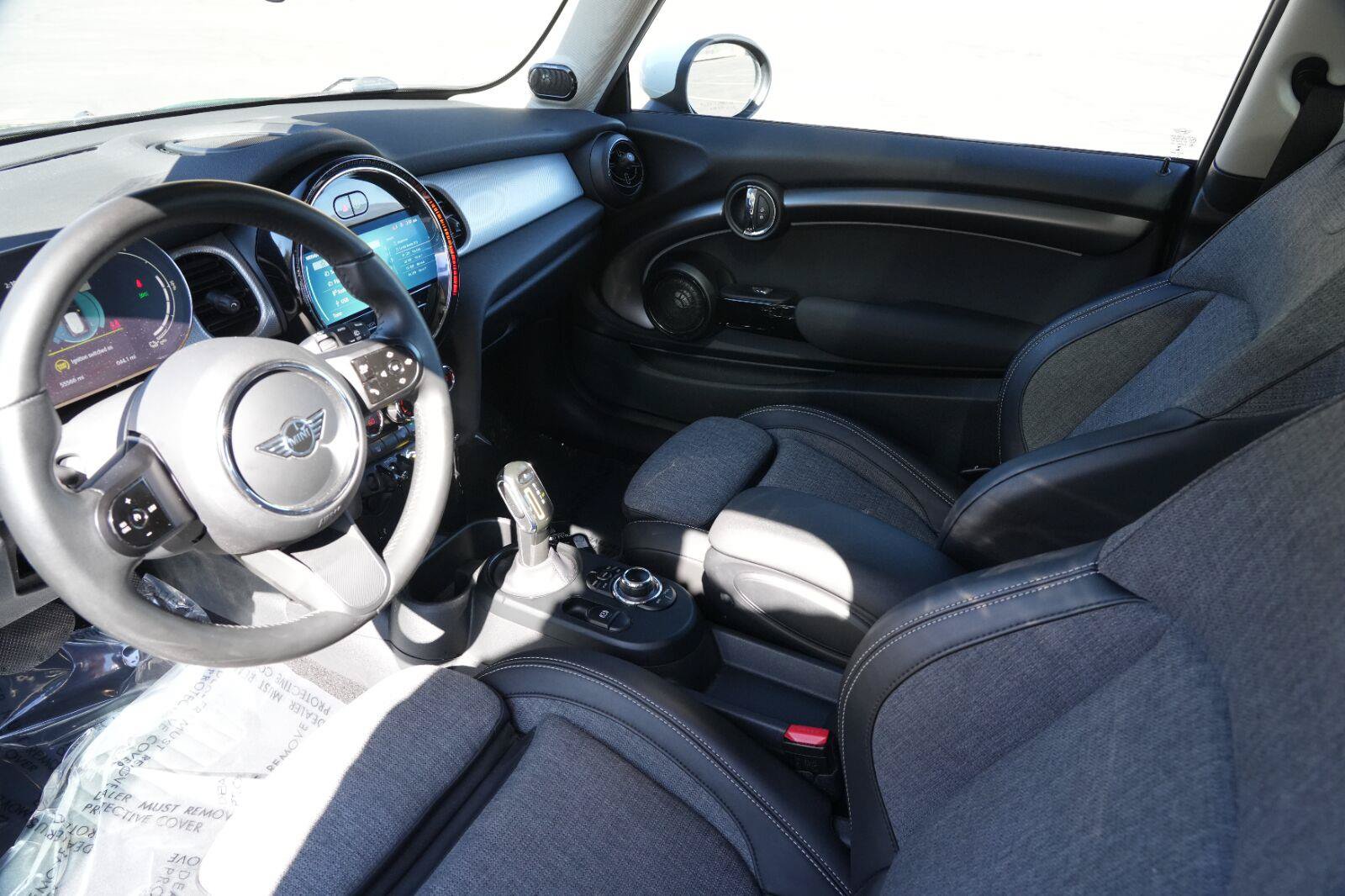 Used 2023 MINI Cooper SE FWD image 9