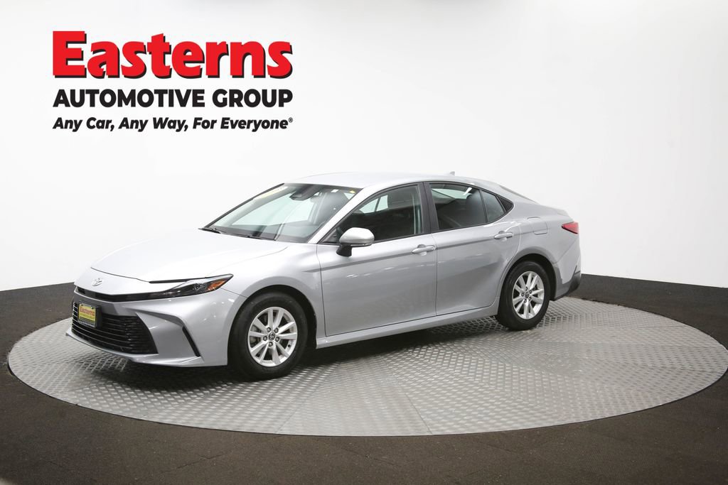 Used 2025 Toyota Camry LE image 57