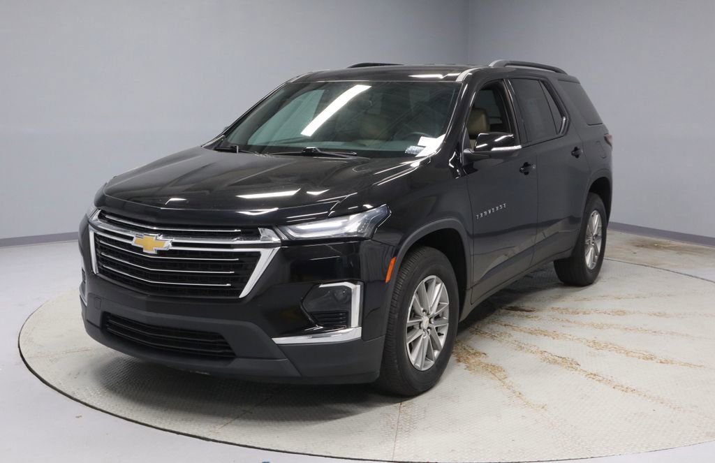 Used 2023 Chevrolet Traverse LT FWD image 7