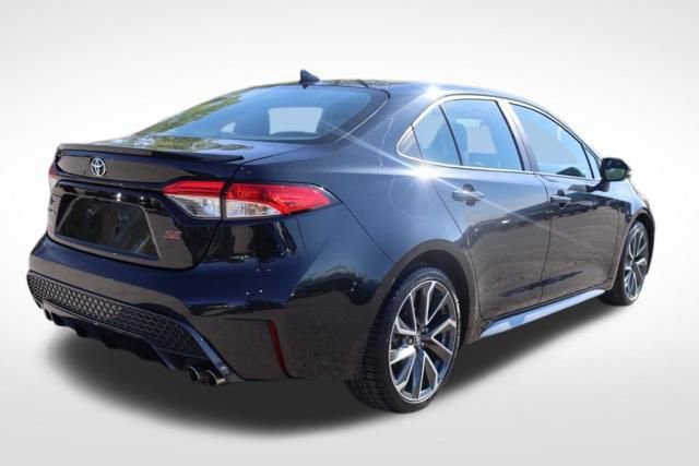 Used 2021 Toyota Corolla SE w/ Carpet Mat Package (TMS) image 12