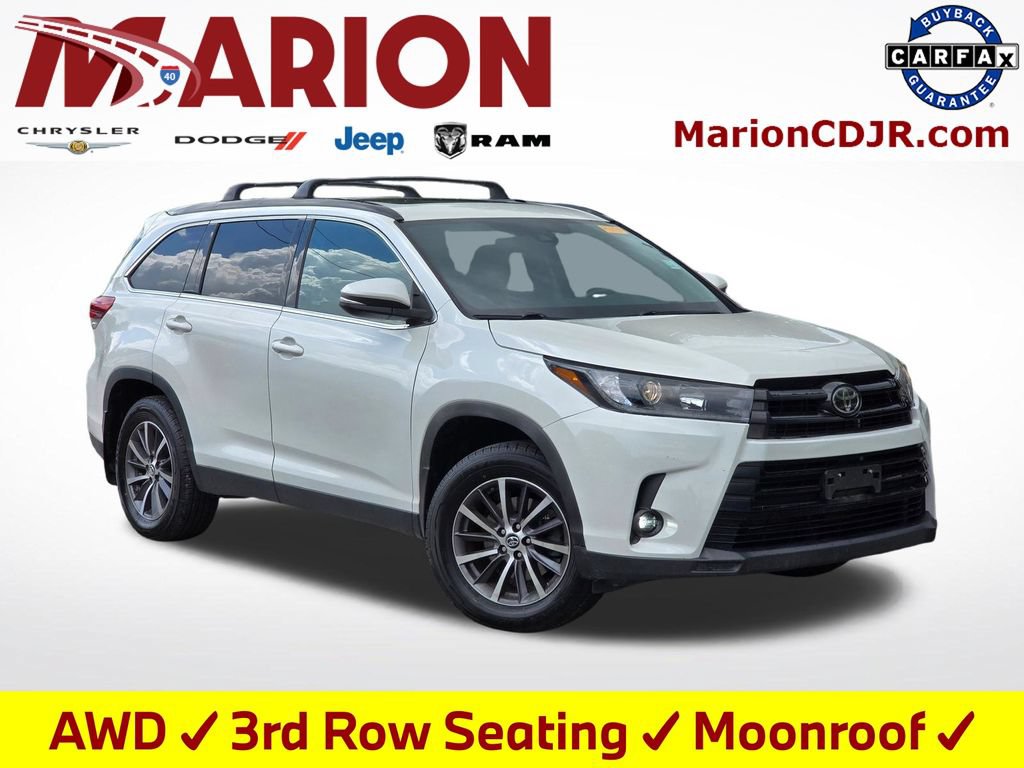 Used 2019 Toyota Highlander SE