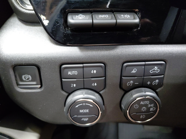Used 2024 Chevrolet Silverado 1500 ZR2 w/ Technology Package AWD/4WD image 53