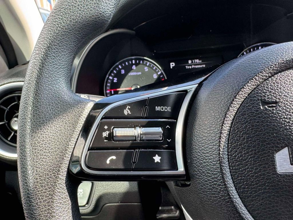 Used 2023 Kia Forte LXS w/ LXS Technology Package image 18