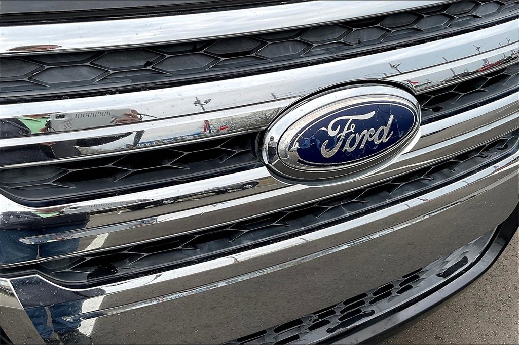 Used 2014 Ford Edge Limited image 25