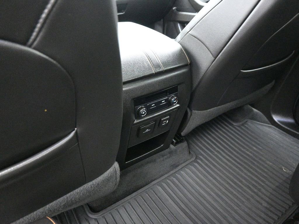 Used 2021 Chevrolet Traverse RS image 22