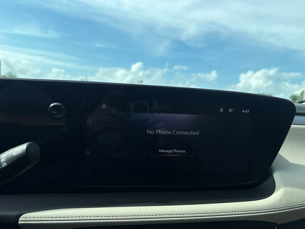 Used 2024 Buick Encore GX Avenir AWD/4WD image 24