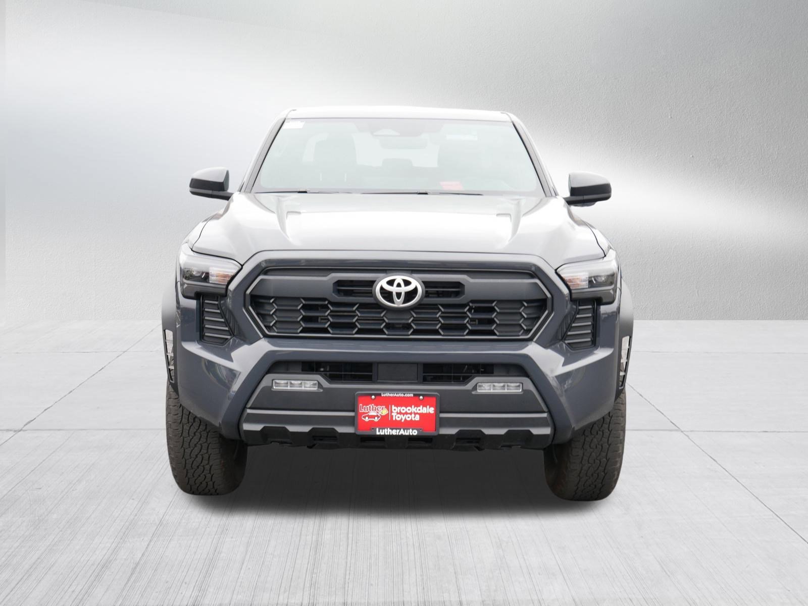 Used 2024 Toyota Tacoma TRD Off-Road video 2