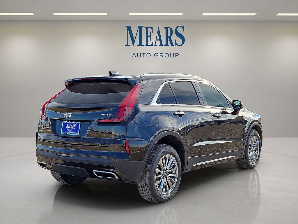 Used 2024 Cadillac XT4 Premium Luxury image 5