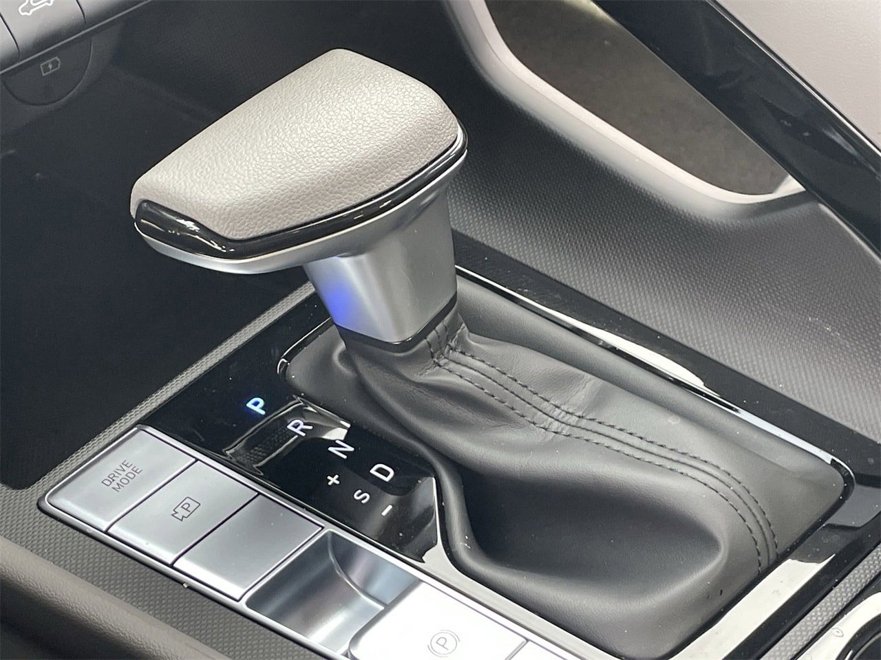 New 2026 Hyundai Elantra Blue FWD image 28