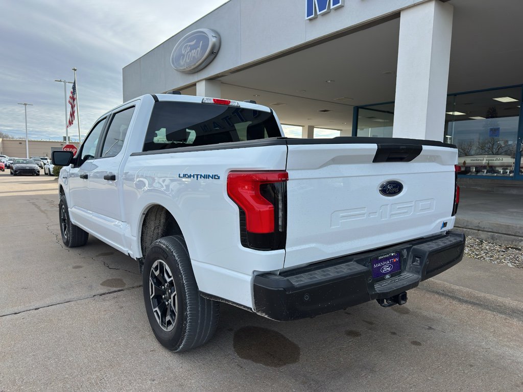 Used 2023 Ford F150 Lightning Pro image 6
