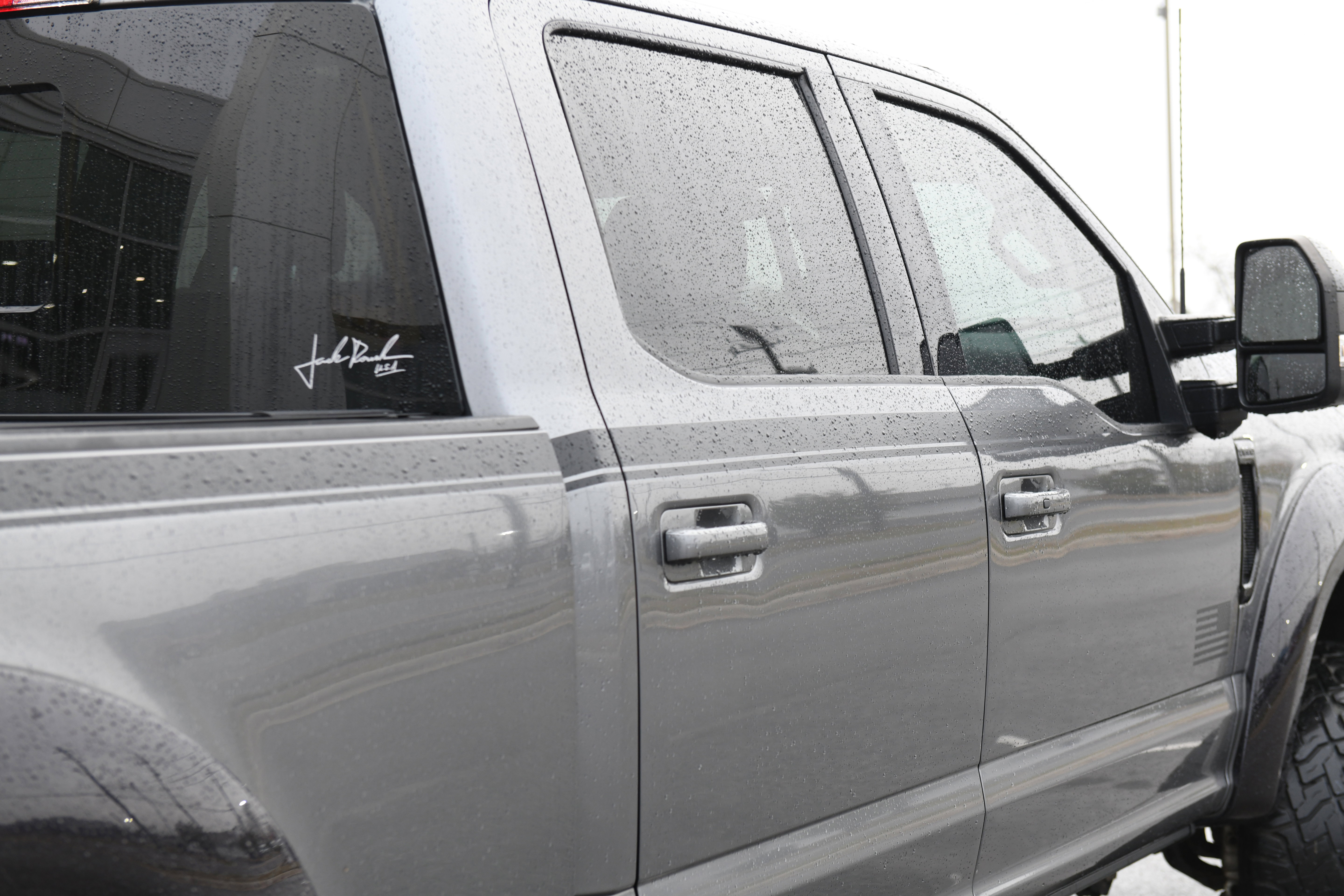 Used 2022 Ford F250 Lariat w/ Black Appearance Package image 13