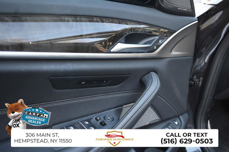 Used 2023 BMW 530e w/ M Sport Package RWD image 13