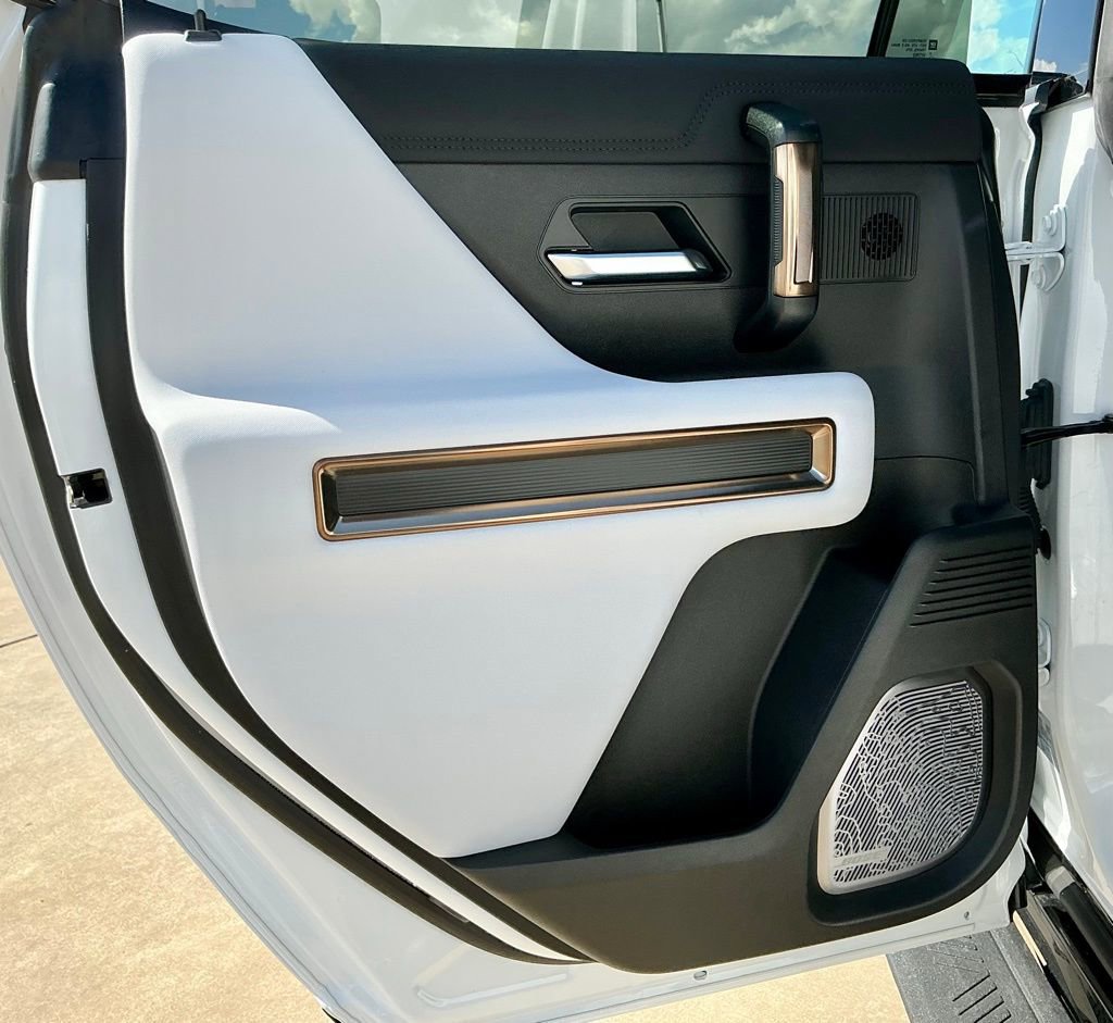 Used 2025 GMC Hummer EV 3X image 32