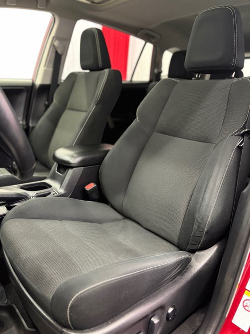 Used 2018 Toyota RAV4 XLE AWD/4WD image 11
