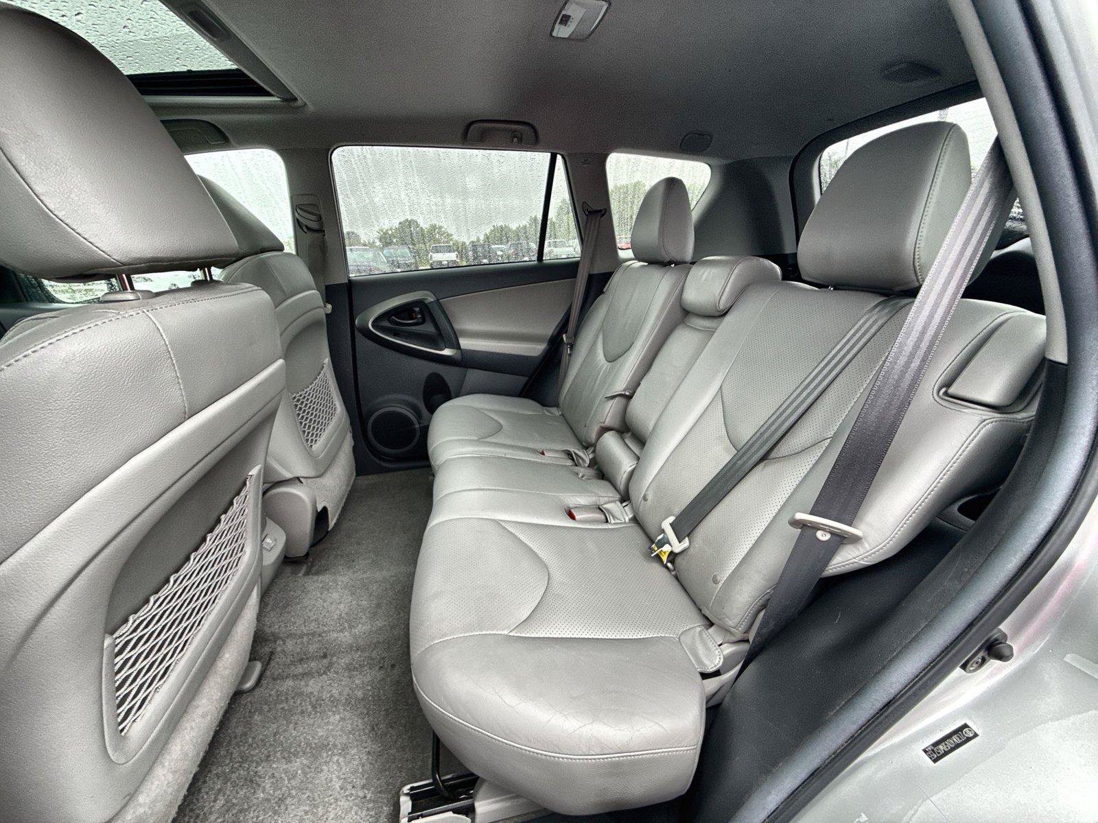 Used 2011 Toyota RAV4 Limited AWD/4WD image 17