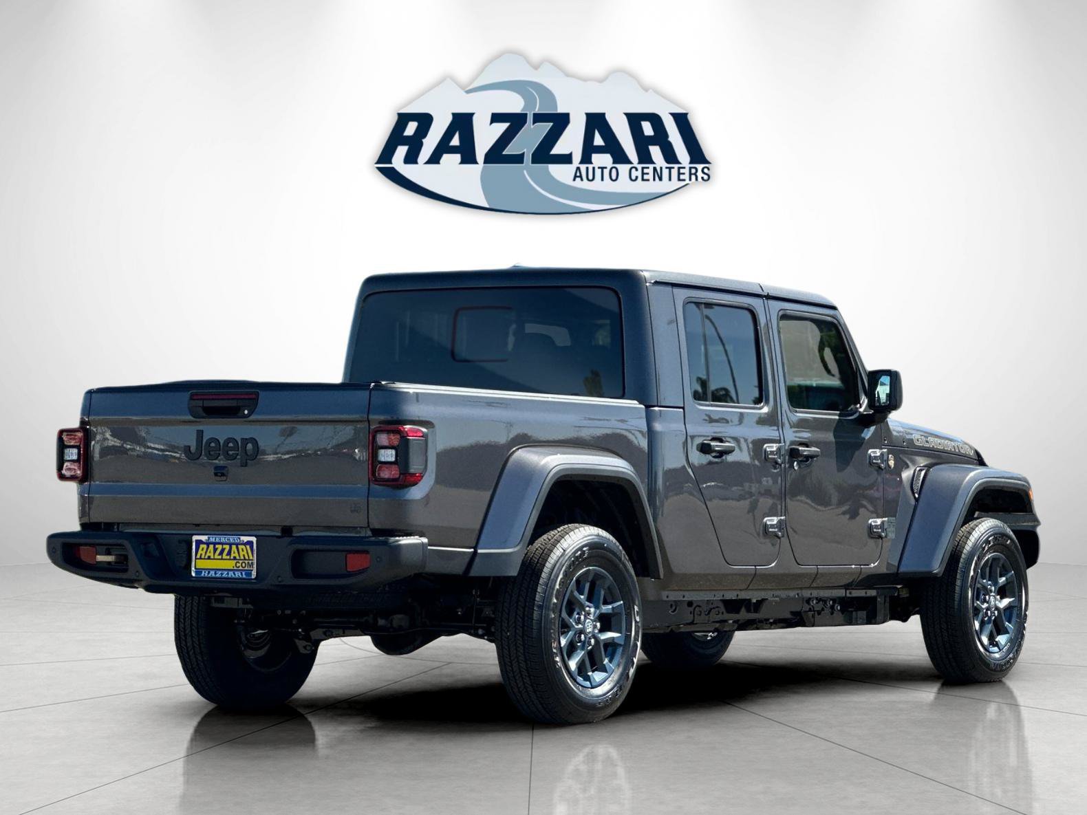 New 2026 Jeep Gladiator Sport AWD/4WD image 3
