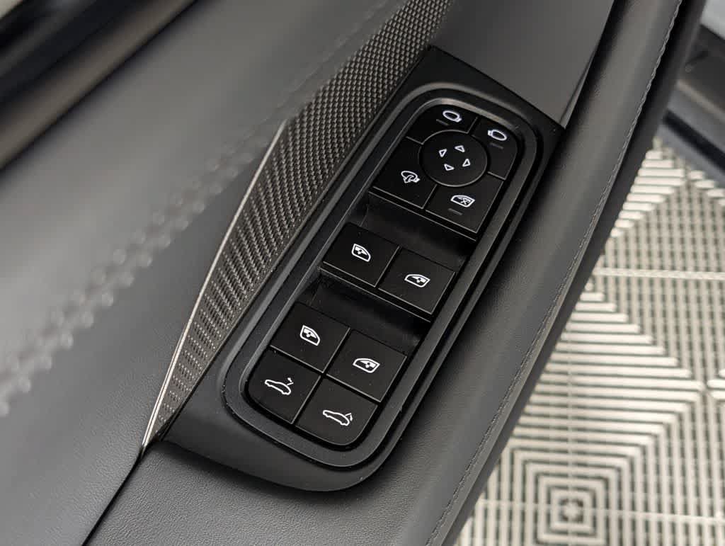 Used 2026 Porsche Panamera GTS AWD/4WD image 27