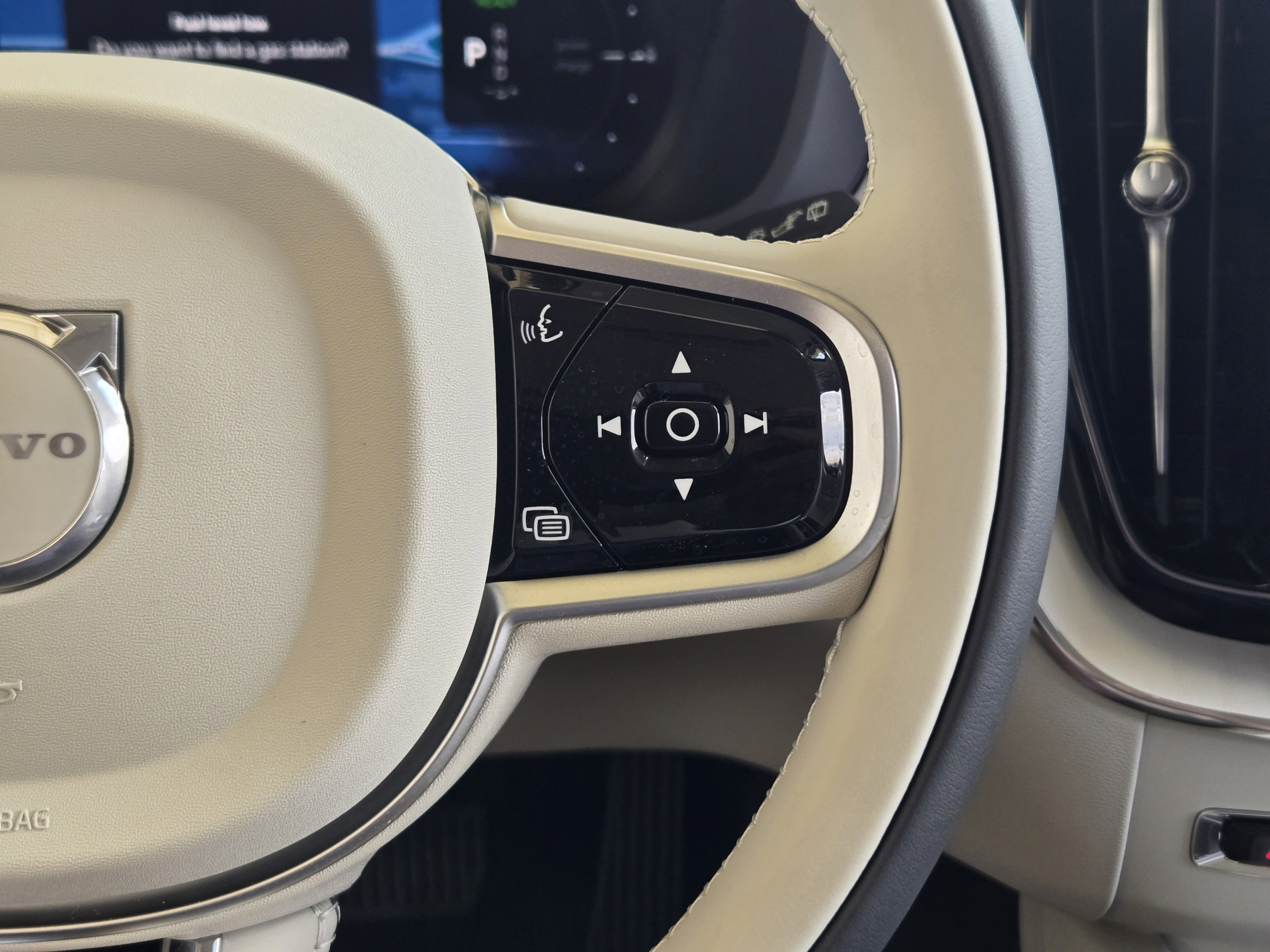 New 2026 Volvo XC60 T8 Ultra w/ Protection Package Premier AWD/4WD image 25