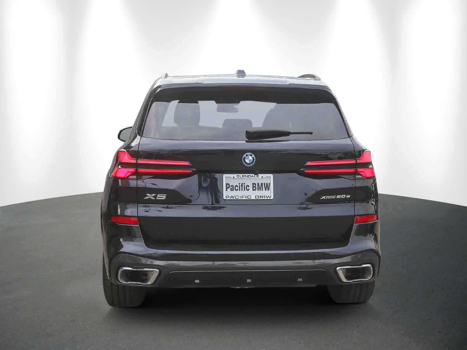Used 2025 BMW X5 xDrive50e w/ Executive Package image 5