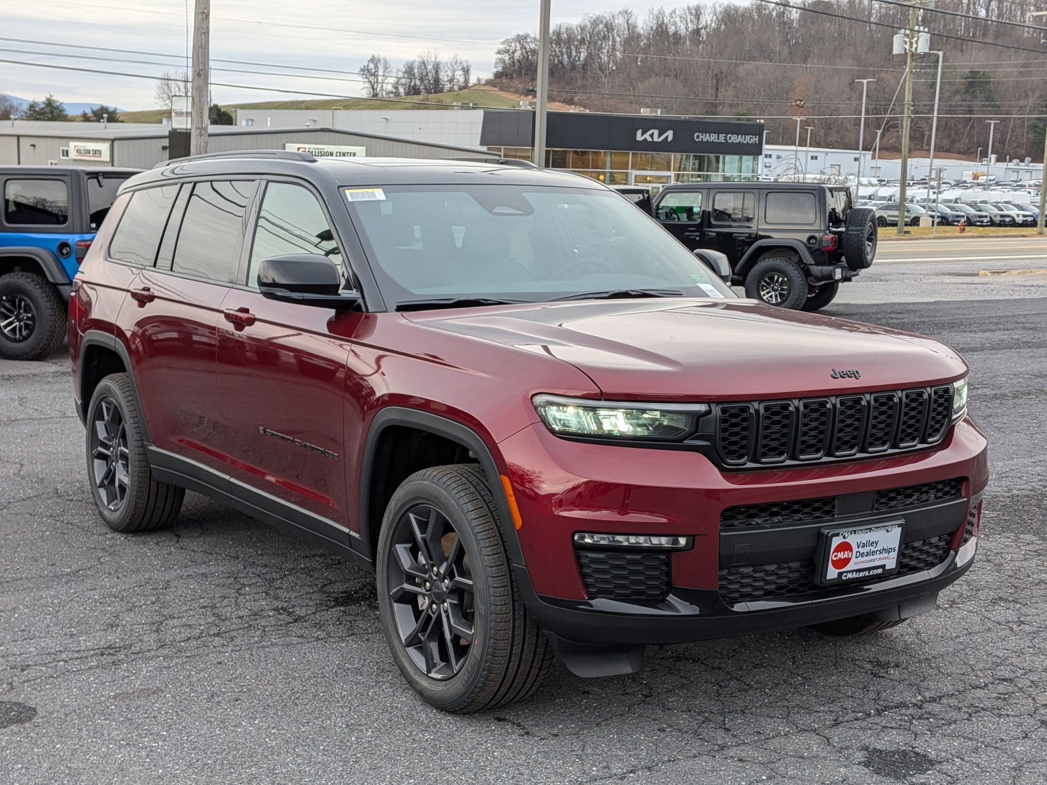 New 2025 Jeep Grand Cherokee L Limited w/ Trailer Tow Package AWD/4WD image 3