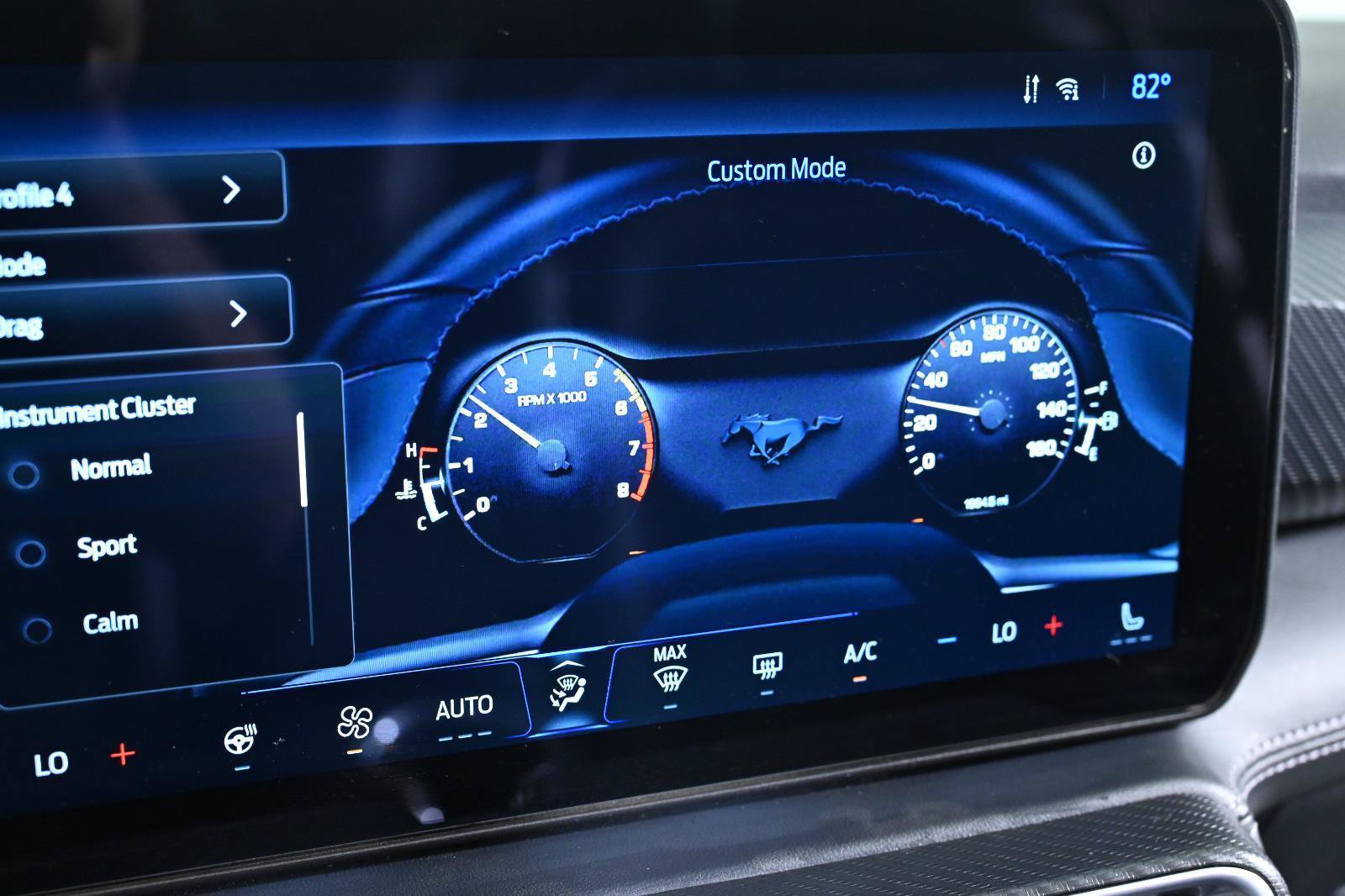 Used 2025 Ford Mustang Premium RWD image 23