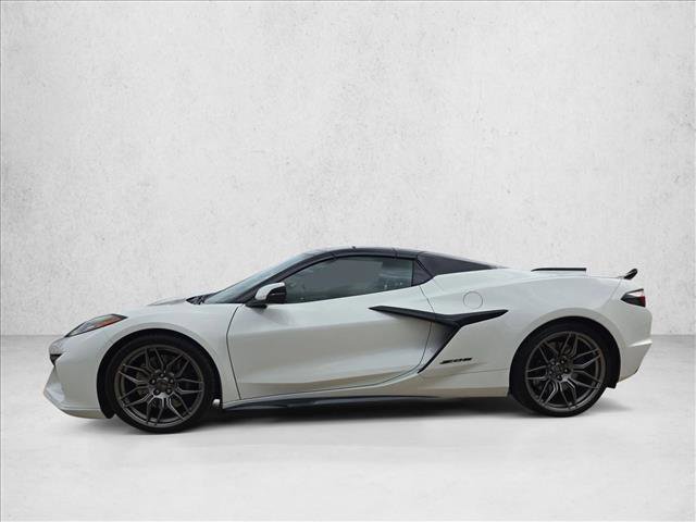 Used 2024 Chevrolet Corvette Z06 RWD image 8