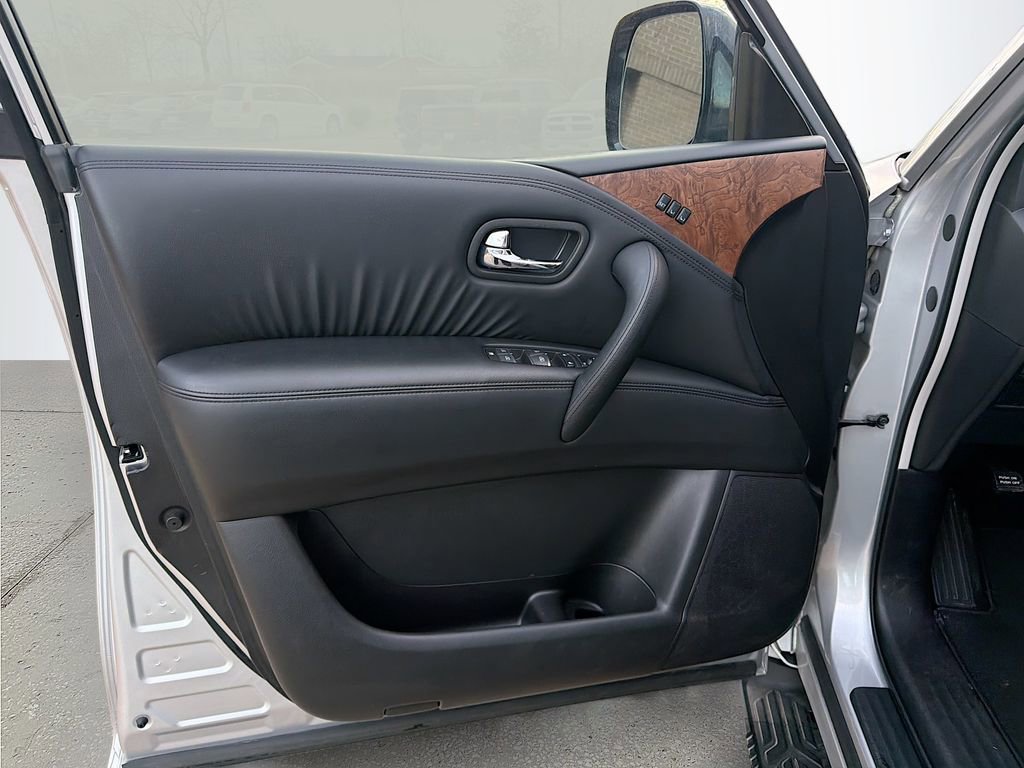 Used 2024 Nissan Armada SL image 23