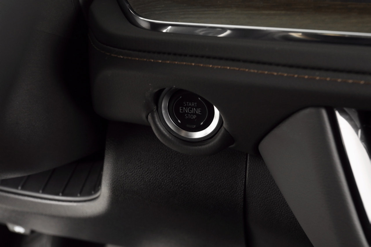 Used 2025 Chevrolet Tahoe High Country image 41