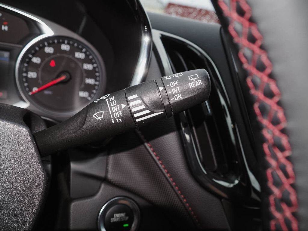 Used 2023 Chevrolet Equinox RS w/ RS Leather Package FWD image 33
