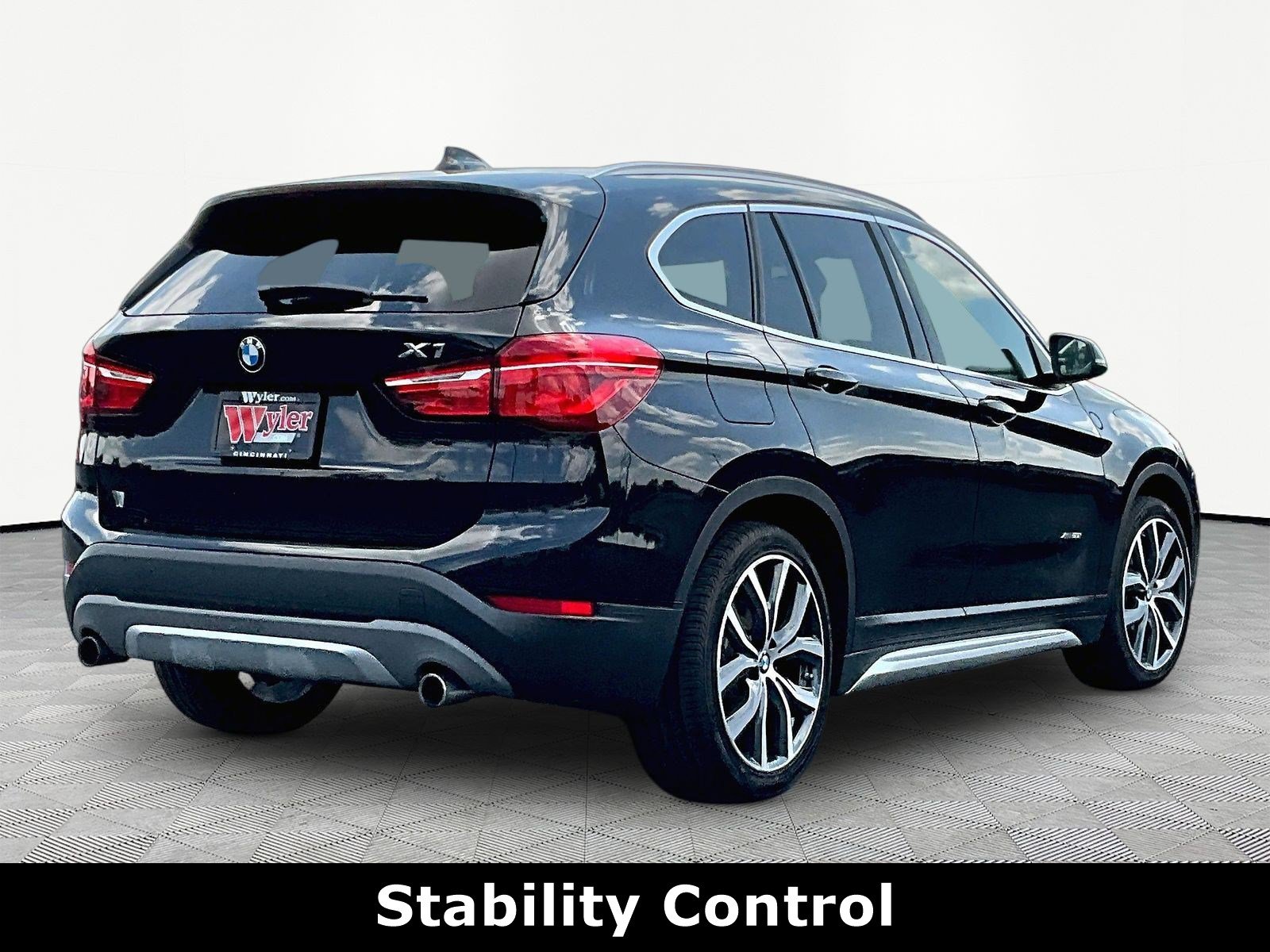 Used 2016 BMW X1 xDrive28i AWD/4WD image 6