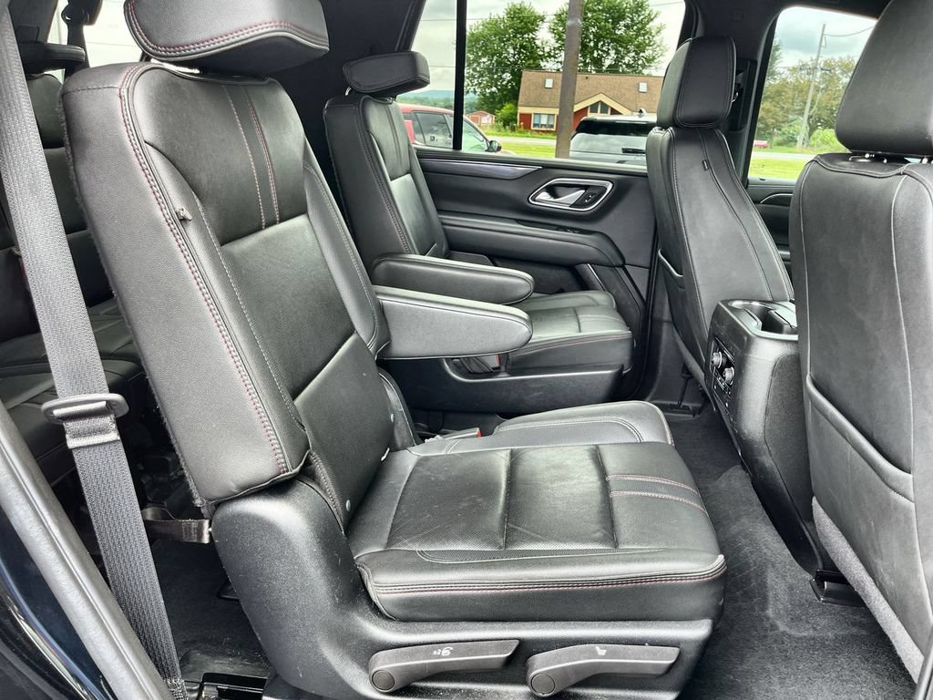 Used 2022 Chevrolet Tahoe RST w/ Luxury Package AWD/4WD image 28