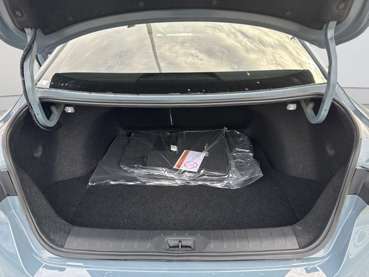 New 2026 Nissan Sentra SL w/ Floor Mat Package FWD image 34
