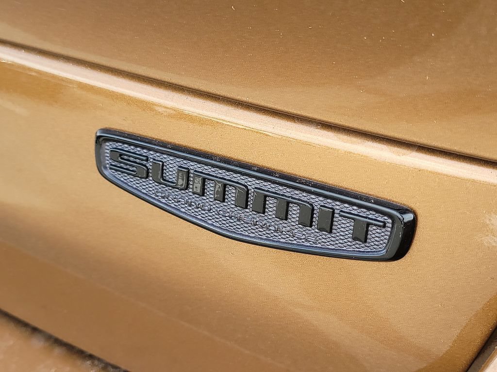 New 2026 Jeep Grand Cherokee L Summit w/ Obsidian Package AWD/4WD image 9