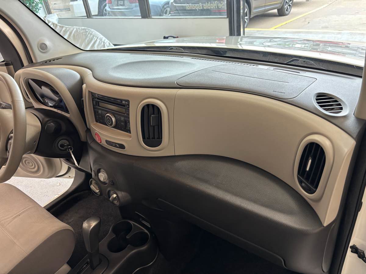 Used 2013 Nissan Cube 1.8 S w/ Interior Designer Pkg FWD image 15