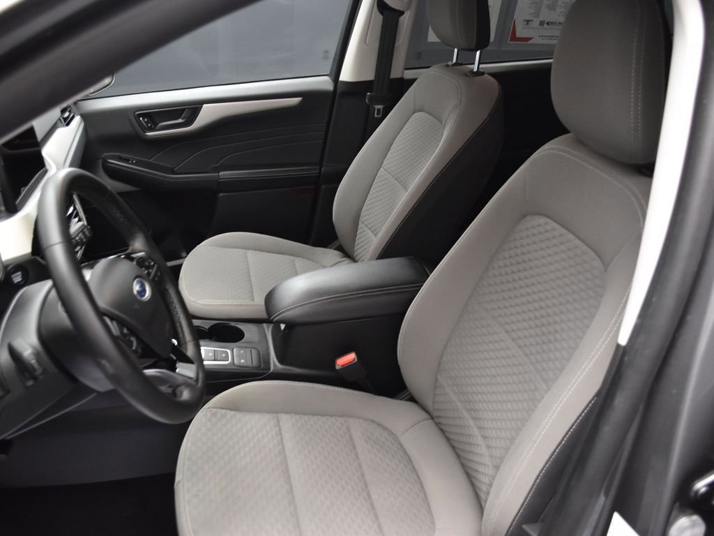 Used 2022 Ford Escape SE w/ SE Sport Appearance Package AWD/4WD image 14