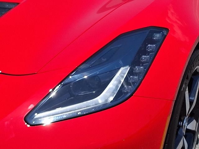 Used 2015 Chevrolet Corvette Stingray Convertible RWD image 9