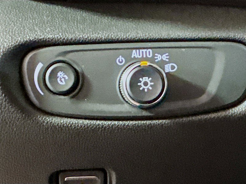 Used 2022 Chevrolet Blazer RS image 10