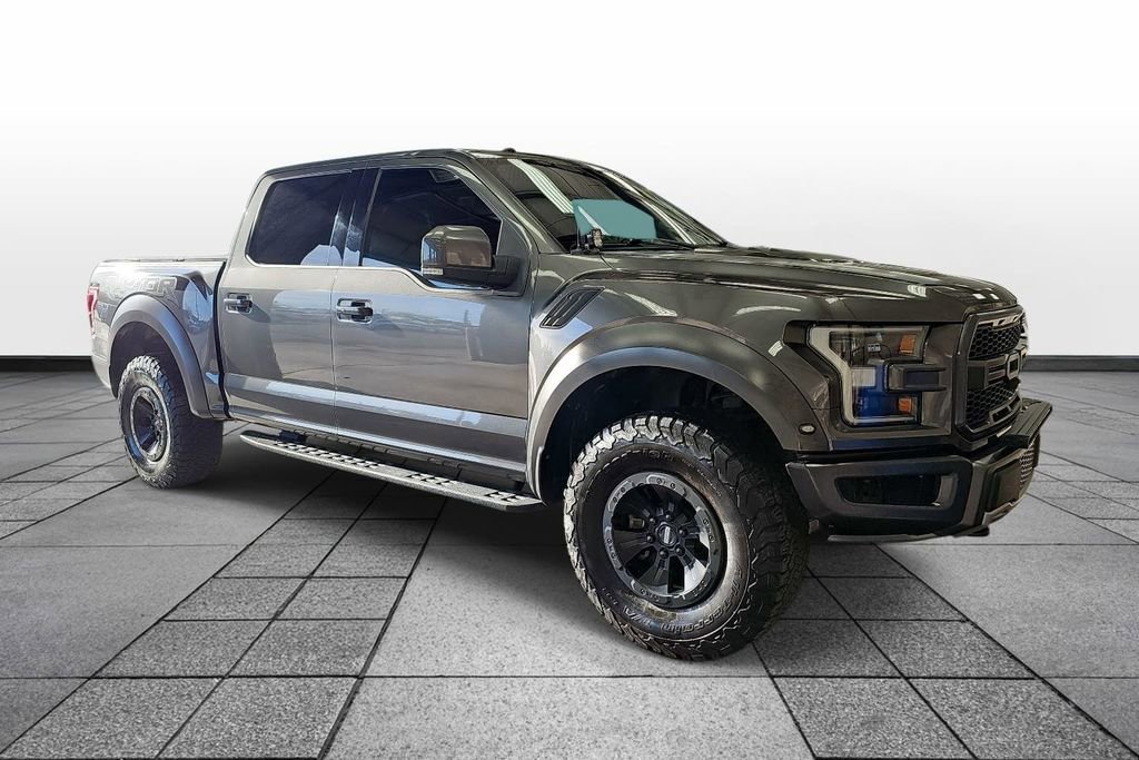 Used 2018 Ford F150 Raptor w/ Equipment Group 802A Luxury image 3