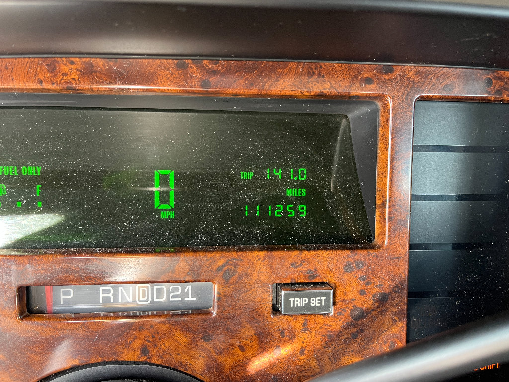 Used 1993 Cadillac Fleetwood Sedan RWD image 30