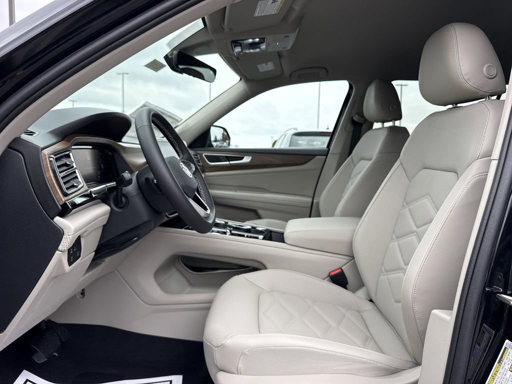 New 2026 Volkswagen Atlas SE image 11