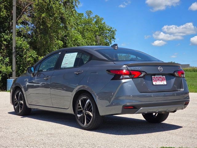 Used 2024 Nissan Versa SR FWD image 6